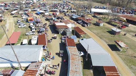Jan 3, 2021 · Ripley Flea Market will be held on January 2-3, 2021. The vendor will be displaying and selling a wide range of items including new, used, antiques, pets, crafts, and much more. Enjoy delicious food. Hours: 8am-5pm both days Information: Some events do get cancelled or postponed due to various reasons. 